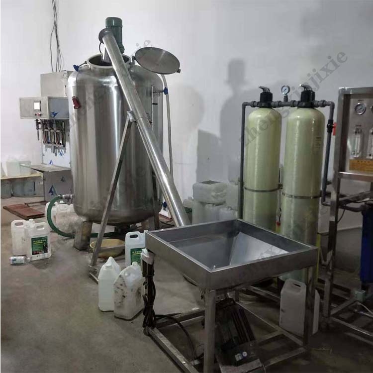 螺鏇上(shang)料機 不鏽鋼輸送(song)機