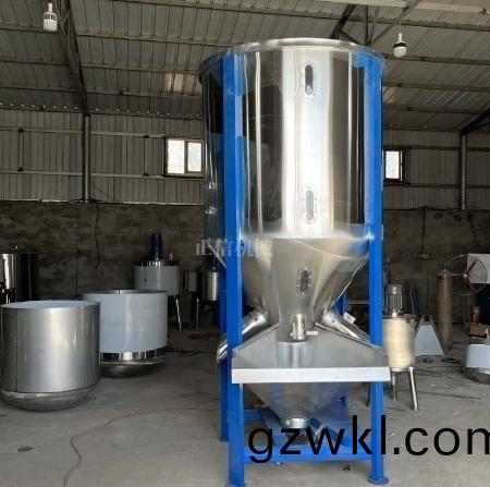 液(ye)體(ti)攪(jiao)拌鑵(guan),螺(luo)鏇(xuan)上料機,立(li)式(shi)混(hun)料機